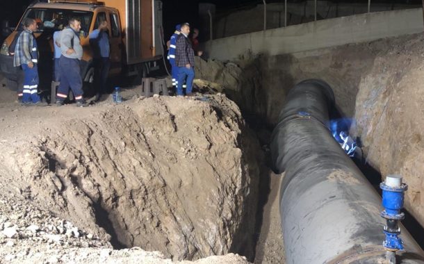 İZSU, ÇALIŞMAYI 38 SAAT ÖNCE BİTİRDİ, 4 İLÇEYE SUYU VERDİ..