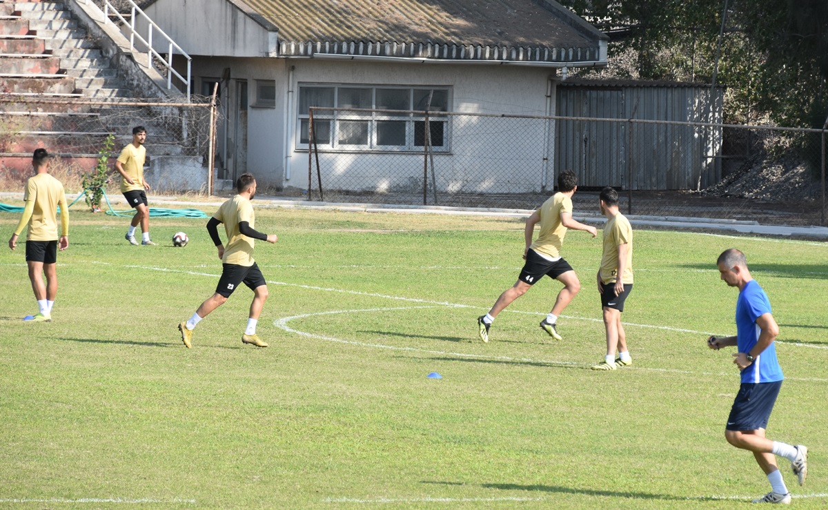 ALİAĞASPOR FK, YUNUS EMRE BELEDİYESPORU KONUK EDECEK.. ALİAĞASPOR FK, YUNUS EMRE BELEDİYESPORU KONUK EDECEK..