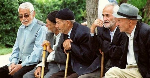 65 YAŞ ÜSTÜNE HAFTA SONU SOKAK İZNİ.. 65 YAŞ ÜSTÜNE HAFTA SONU SOKAK İZNİ..