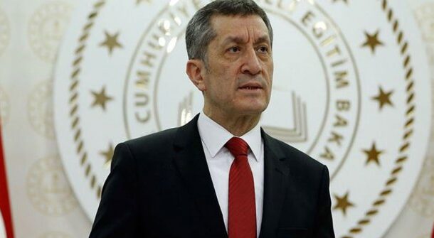 BAKAN SELÇUK'TAN YÜZ YÜZE EĞİTİM AÇIKLAMASI..