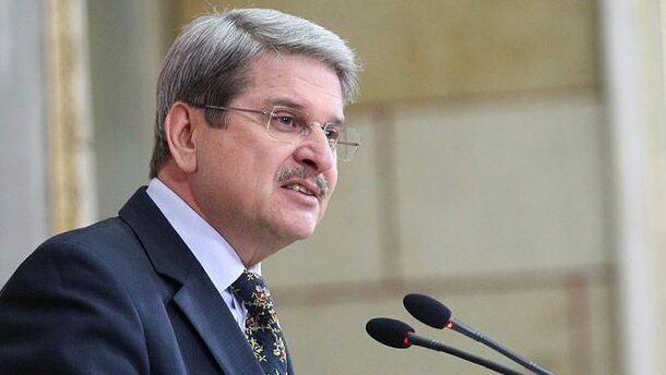 ÇIRAY'DAN MONTRÖ BİLDİRİSİNE DESTEK;