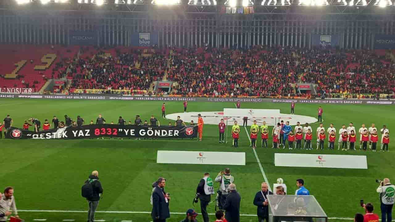 “İSTİFA” SESLERİ BU KEZ İZMİR’DEN GELDİ… “İSTİFA” SESLERİ BU KEZ İZMİR’DEN GELDİ…