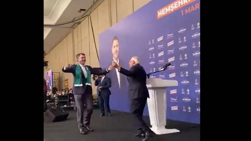 SEÇİM ŞARKISI ÇALINDI, MURAT KURUM ÇİFTETELLİ OYNADI… SEÇİM ŞARKISI ÇALINDI, MURAT KURUM ÇİFTETELLİ OYNADI…