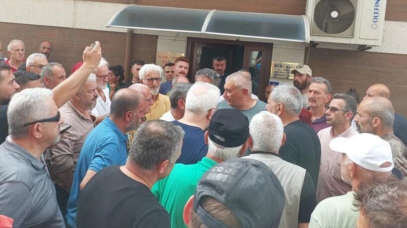 FINDIKLI’NIN CHP’Lİ BELEDİYE BAŞKANI CERVATOĞLU’NA, YUMRUKLU, ISIRIKLI SALDIRI!… FINDIKLI’NIN CHP’Lİ BELEDİYE BAŞKANI CERVATOĞLU’NA, YUMRUKLU, ISIRIKLI SALDIRI!…