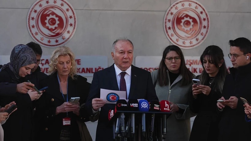 ASGARİ ÜCRET ZAMMI İÇİN YAPILAN İLK TOPLANTI SONA ERDİ, TÜRK-İŞ’TEN: “ÇALIŞMALARA KATILINMAYACAK” AÇIKLAMASI YAPILDI… ASGARİ ÜCRET ZAMMI İÇİN YAPILAN İLK TOPLANTI SONA ERDİ, TÜRK-İŞ’TEN: “ÇALIŞMALARA KATILINMAYACAK” AÇIKLAMASI YAPILDI…