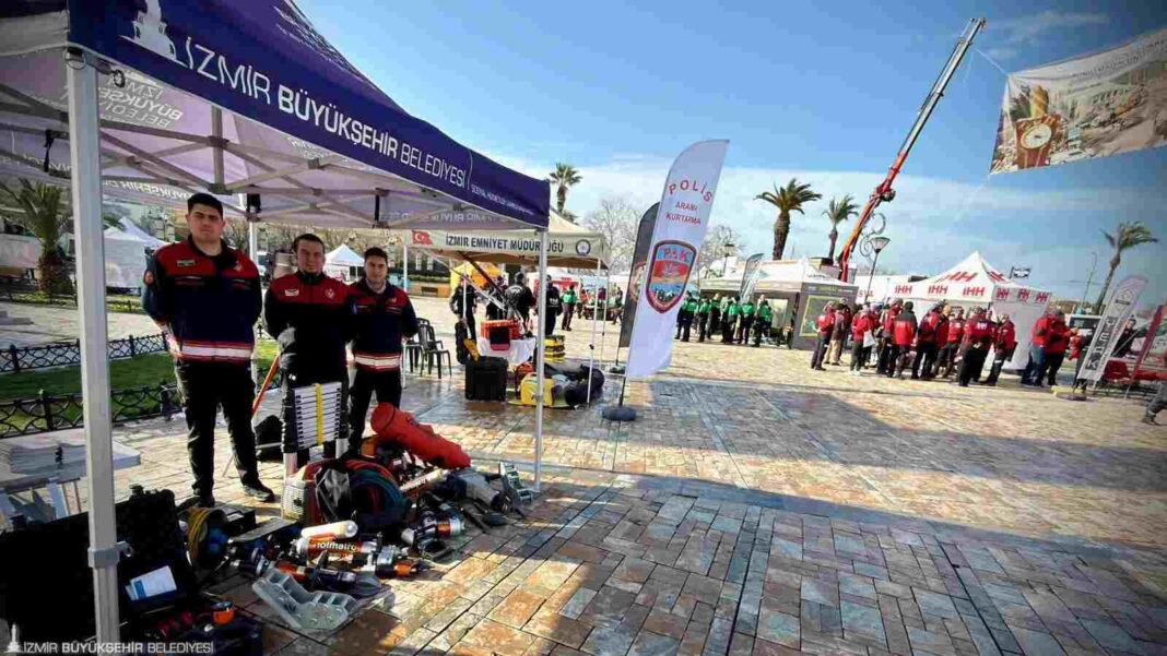 30 EKİM V3 6 ŞUBAT’IN SESSİZ TANIKLARI İZMİR’DE SERGİLENDİ…