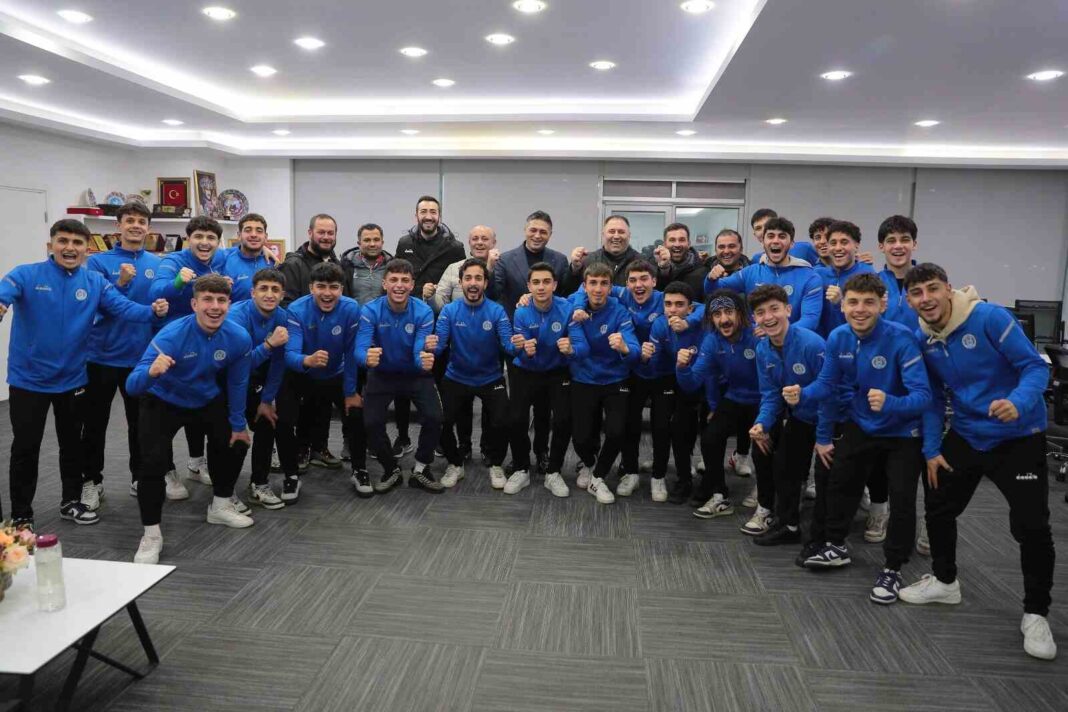 Aliağa Helvacı Spor U-18 Takımı İzmir Şampiyonu Oldu…