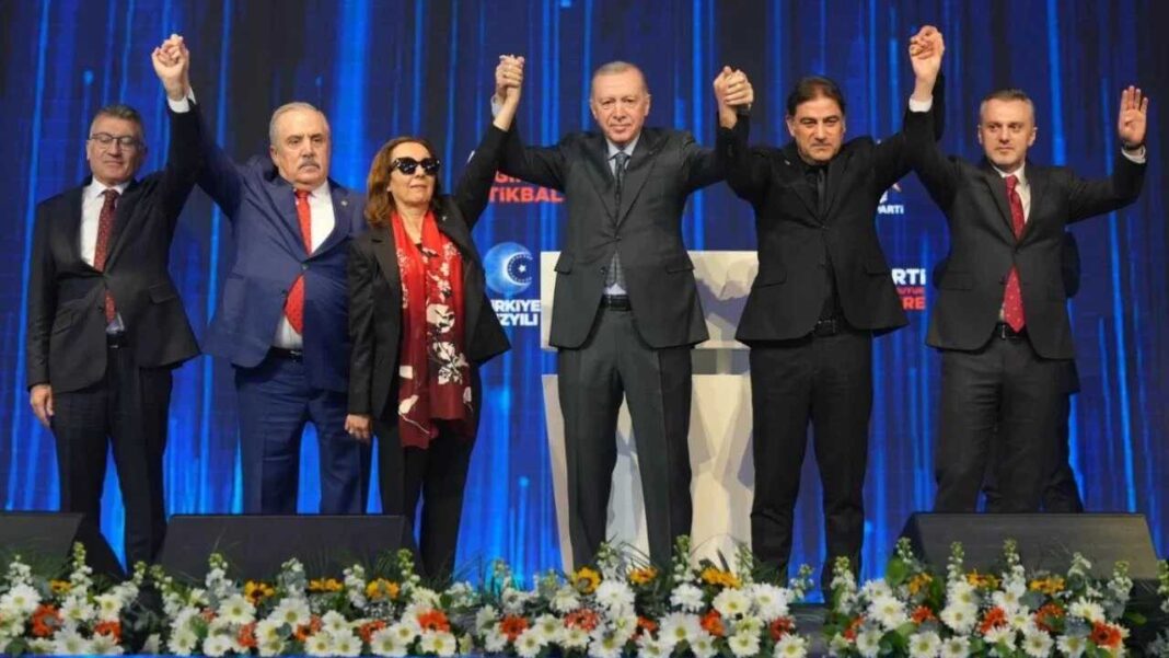 SEÇMENİN İRADESİNİ YOK SAYDILAR, SEÇİMLERDEN SONRA TRANSFER OLDULAR…