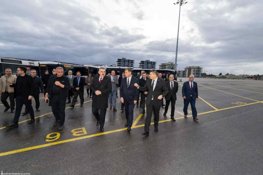 İZMİR’İN GARAJLARI, YAPAY ZEKA DESTEĞİYLE DİJİTALLEŞİYOR…