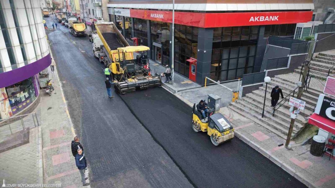 “EKİP SAYISI 40’A ÇIKACAK, İZMİR’DE YENİLENMEYEN YOL KALMAYACAK…” “EKİP SAYISI 40’A ÇIKACAK, İZMİR’DE YENİLENMEYEN YOL KALMAYACAK…”