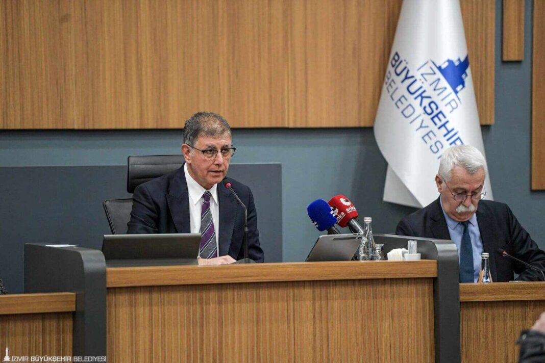 “SAYIŞTAY RAPORUNDAN ÇIKARILAN BULGULARA GÖRE, BÜYÜKŞEHİRİN 9.121 MÜLKÜNDE İŞGALCİ POZİSYONUNDA BİRİLERİ VAR…” “SAYIŞTAY RAPORUNDAN ÇIKARILAN BULGULARA GÖRE, BÜYÜKŞEHİRİN 9.121 MÜLKÜNDE İŞGALCİ POZİSYONUNDA BİRİLERİ VAR…”