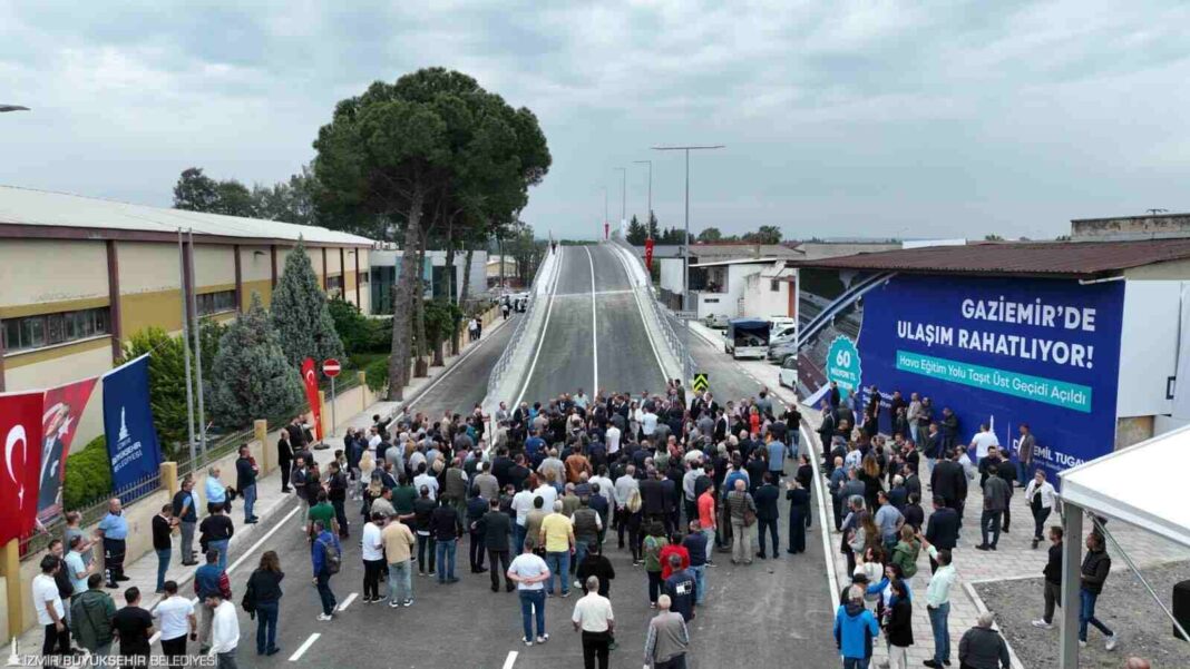 İZMİR’İN DEV ULAŞIM PROJELERİ TAMAMLANIYOR… İZMİR’İN DEV ULAŞIM PROJELERİ TAMAMLANIYOR…