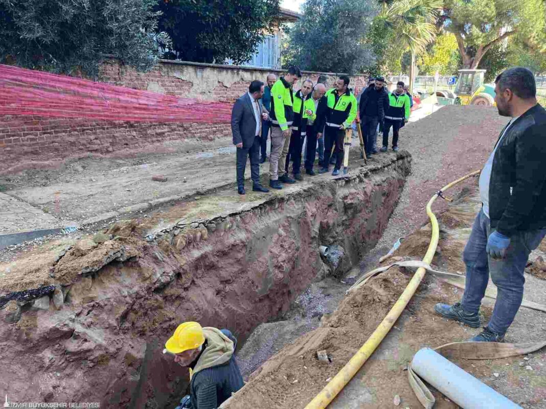 BAŞKAN TUGAY: “BU YIL ALTYAPI DA SIÇRAMA YILI OLACAK…” BAŞKAN TUGAY: “BU YIL ALTYAPI DA SIÇRAMA YILI OLACAK…”