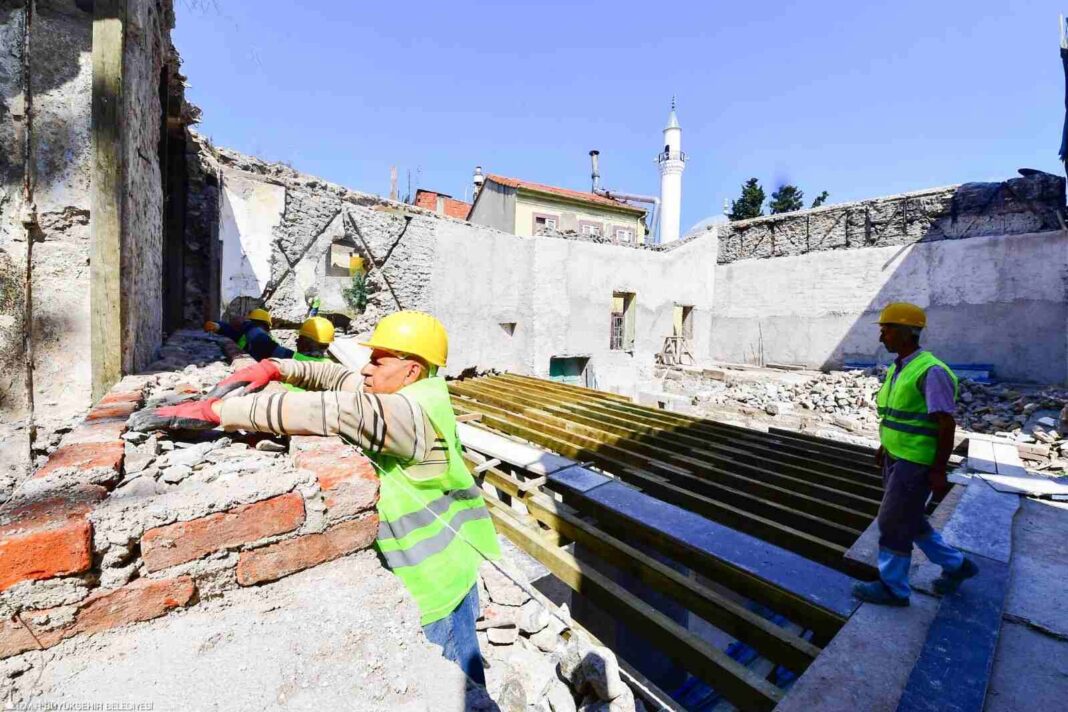 İZMİR BÜYÜKŞEHİR’DEN KAMU’YA BÜYÜK DESTEK… İZMİR BÜYÜKŞEHİR’DEN KAMU’YA BÜYÜK DESTEK…