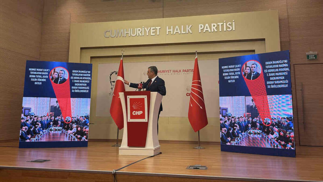 ÖZGÜR ÖZEL, AKIN GÜRLEK’İN 452 MİLYONLUK MAL VARLIĞI OLDUĞUNU AÇIKLADI… ÖZGÜR ÖZEL, AKIN GÜRLEK’İN 452 MİLYONLUK MAL VARLIĞI OLDUĞUNU AÇIKLADI…