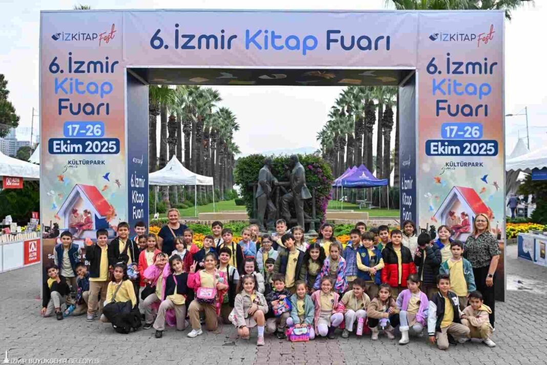 Kültürpark’ta Büyük Buluşma: İZKİTAP Başlıyor… Kültürpark’ta Büyük Buluşma: İZKİTAP Başlıyor…