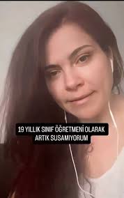 19 YILLIK SINIF ÖĞRETMENİ HEM AĞLADI, HEM ANLATTI: “HİÇ BÖYLE BİR DÖNEM YAŞAMADIK…” 19 YILLIK SINIF ÖĞRETMENİ HEM AĞLADI, HEM ANLATTI: “HİÇ BÖYLE BİR DÖNEM YAŞAMADIK…”