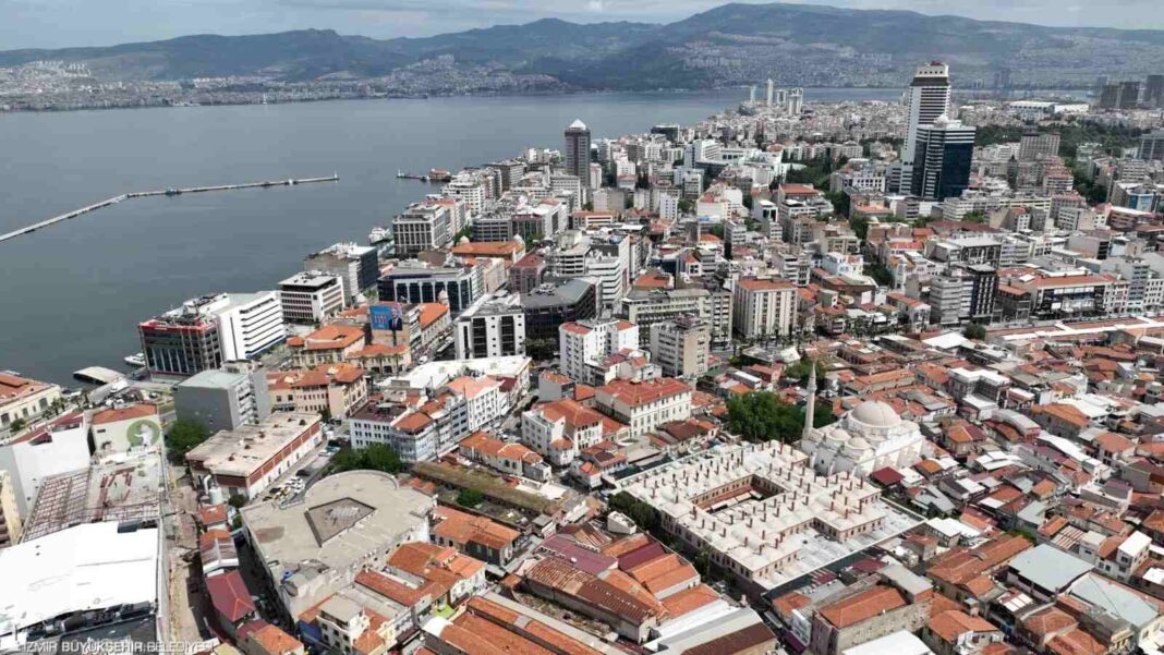 “İzmir Yenileniyor” Markası Tescillendi… “İzmir Yenileniyor” Markası Tescillendi…