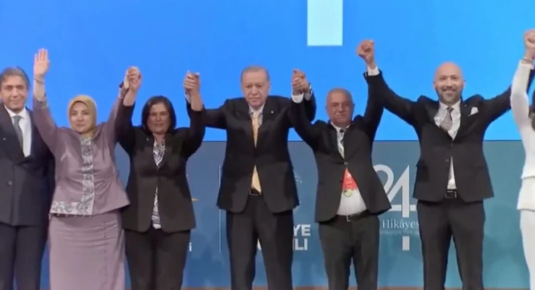 BİRİNCİ: “BELEDİYE TRANSFERLERİNİ BAŞARI SANMAK HATADIR, BUNU PERDE AÇILINCA GÖRECEKSİNİZ…” BİRİNCİ: “BELEDİYE TRANSFERLERİNİ BAŞARI SANMAK HATADIR, BUNU PERDE AÇILINCA GÖRECEKSİNİZ…”