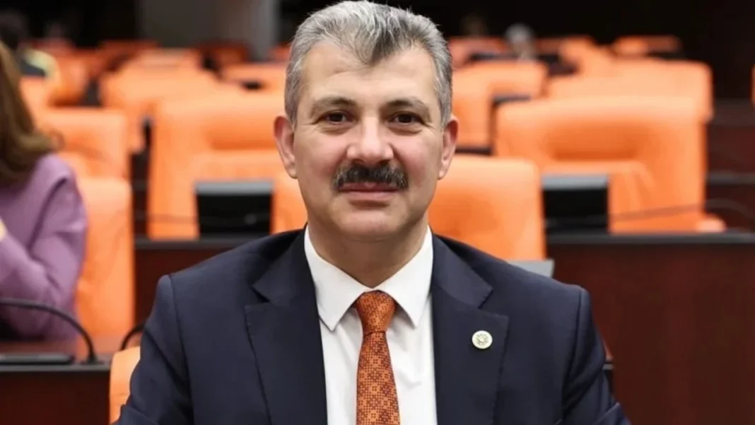 EŞİNE FAKİRLİK BELGESİ ALDIRAN AKP’Lİ VEKİL, YANDAŞ GAZETECİ’YE KONUŞTU… EŞİNE FAKİRLİK BELGESİ ALDIRAN AKP’Lİ VEKİL, YANDAŞ GAZETECİ’YE KONUŞTU…