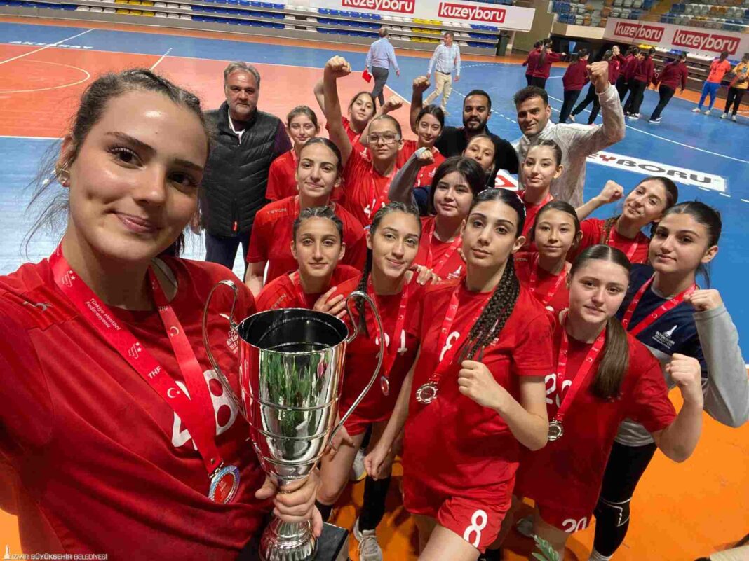 Spor Kenti İzmir’in Gurur Tablosu… Spor Kenti İzmir’in Gurur Tablosu…