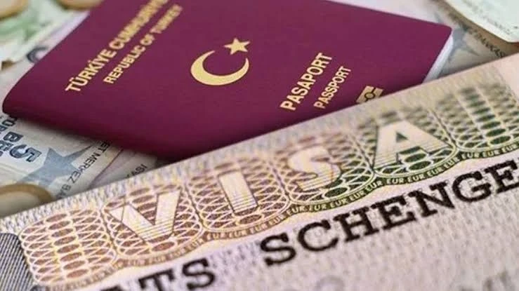 TÜRK VATANDAŞLARI İÇİN “ŞARTLI” SCHENGEN VİZESİ GELİYOR!… TÜRK VATANDAŞLARI İÇİN “ŞARTLI” SCHENGEN VİZESİ GELİYOR!…