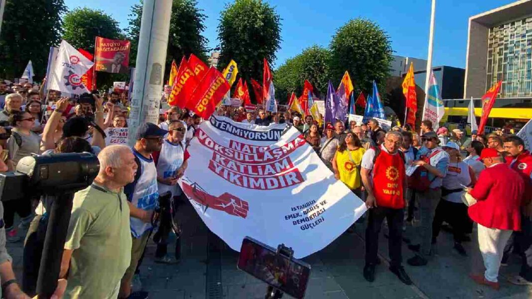 TÜRKİYE’NİN BİR ÇOK ŞEHRİNDE HALK NATO’YA KARŞI SOKAKTA!… TÜRKİYE’NİN BİR ÇOK ŞEHRİNDE HALK NATO’YA KARŞI SOKAKTA!…