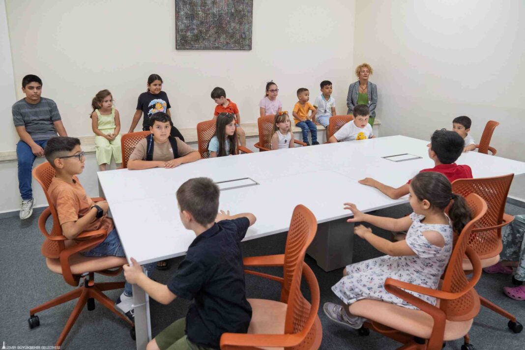 Hasan Âli Yücel Kütüphanesi, İzmir’li Çocuklar İçin Öğrenme ve Keşif Merkezi Oldu… Hasan Âli Yücel Kütüphanesi, İzmir’li Çocuklar İçin Öğrenme ve Keşif Merkezi Oldu…