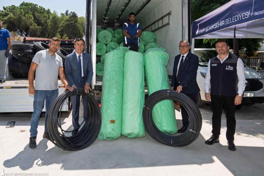 Büyükşehir’den Domates ve Çilek Üreticisine İklim Zırhı… Büyükşehir’den Domates ve Çilek Üreticisine İklim Zırhı…