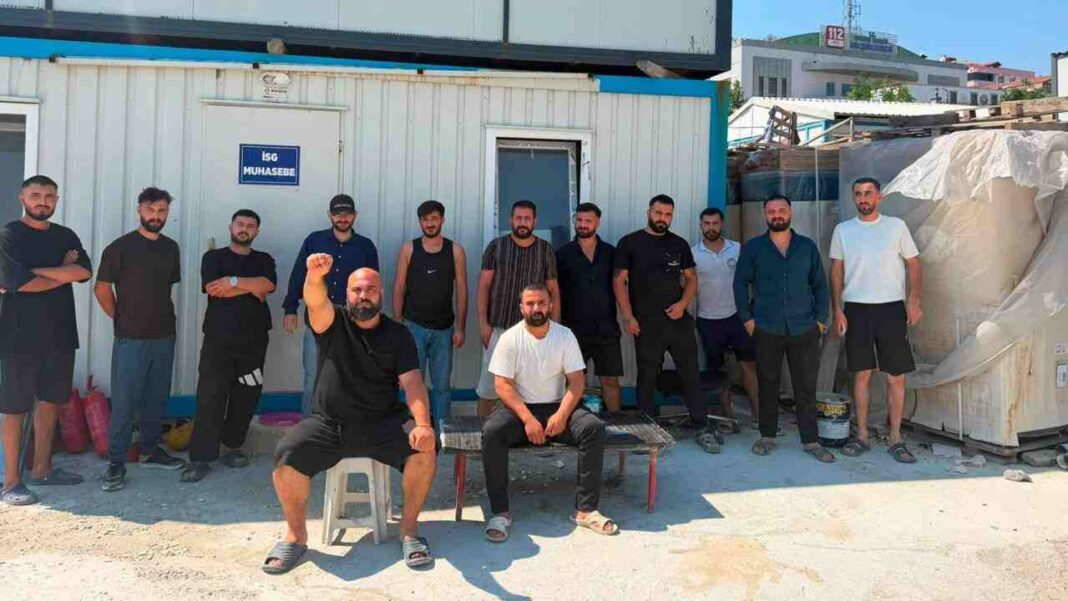 HAKLARINI ARADILAR, DİRENİŞLERİNİN 7. GÜNÜNDE ÇATIYA ÇIKTILAR!… HAKLARINI ARADILAR, DİRENİŞLERİNİN 7. GÜNÜNDE ÇATIYA ÇIKTILAR!…