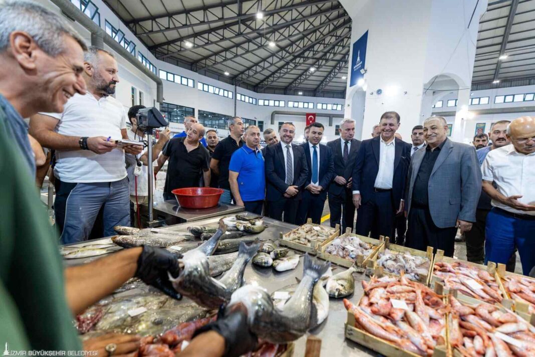 Başkan Tugay: “Ekmeğini Denizden Çıkaranlara Bereketli Bir Sezon Diliyorum…” Başkan Tugay: “Ekmeğini Denizden Çıkaranlara Bereketli Bir Sezon Diliyorum…”