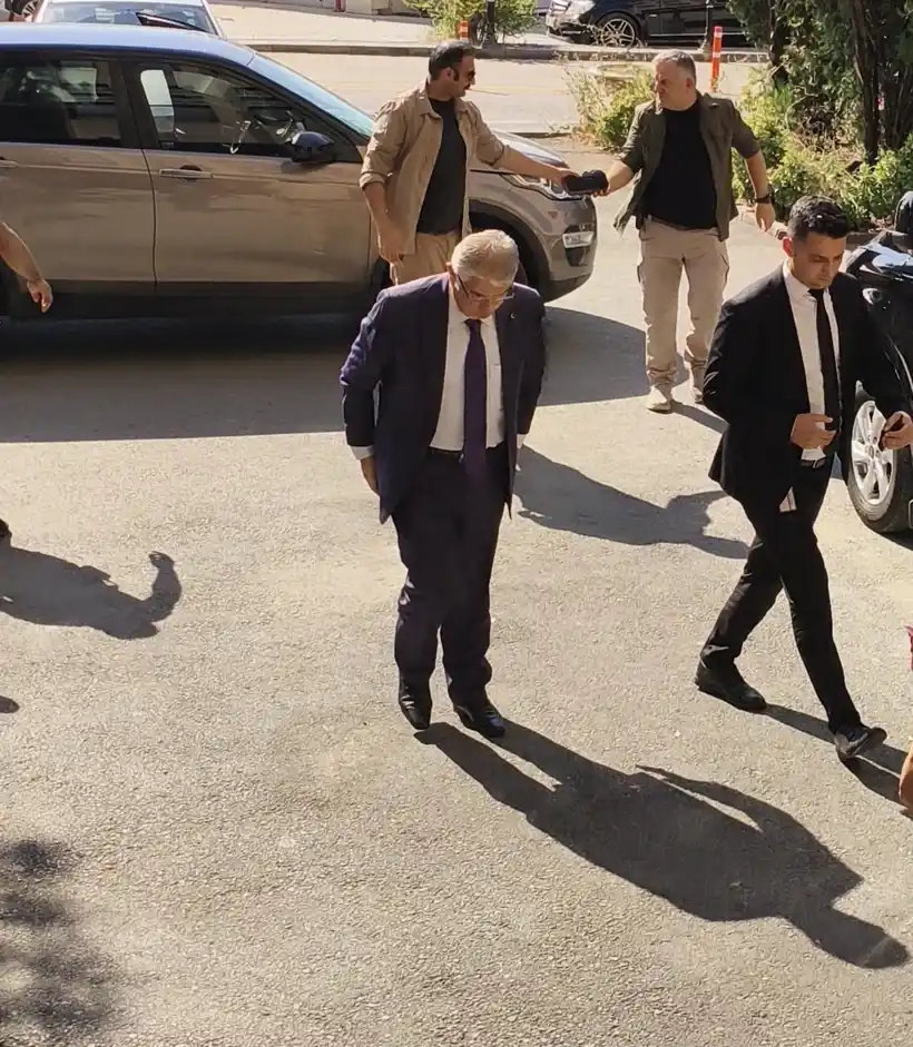 ESKİ BAKAN İ. NAİM ŞAHİN HAKKINDA YURTDIŞI ÇIKIŞ YASAĞI!… ESKİ BAKAN İ. NAİM ŞAHİN HAKKINDA YURTDIŞI ÇIKIŞ YASAĞI!…