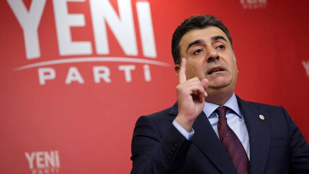 ÖZEL’İN KONUŞMASI CHP’NİN SİTESİNDEN SİLİNDİ, YENİ PARTİLİ EMRE: “SARAY-BUTLAN İŞBİRLİĞİ” DEDİ… ÖZEL’İN KONUŞMASI CHP’NİN SİTESİNDEN SİLİNDİ, YENİ PARTİLİ EMRE: “SARAY-BUTLAN İŞBİRLİĞİ” DEDİ…