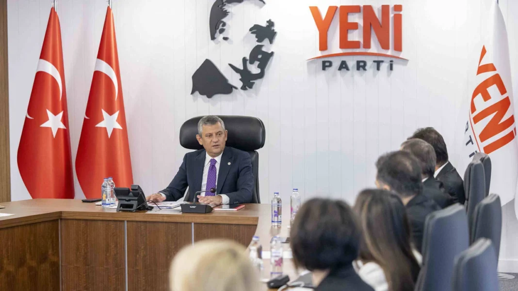 YENİ PARTİ 973 İLÇEDE ÖN SEÇİM YAPACAK, ADAYLARDAN 19 MADDELİK TAAHHÜTNAME ALINACAK… YENİ PARTİ 973 İLÇEDE ÖN SEÇİM YAPACAK, ADAYLARDAN 19 MADDELİK TAAHHÜTNAME ALINACAK…