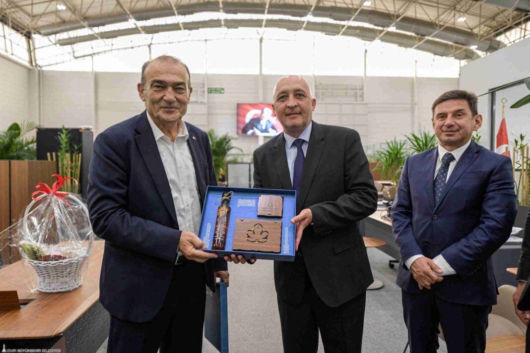 Kırcaali’de İzmir Haftası Hazırlığı… Kırcaali’de İzmir Haftası Hazırlığı…